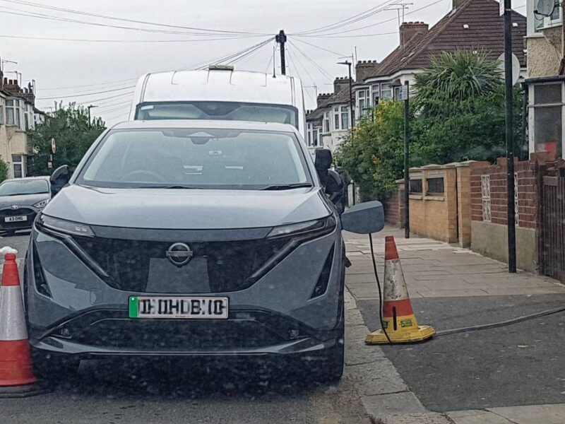 On-street parking? The £500 grant for cross-pavement EV charging